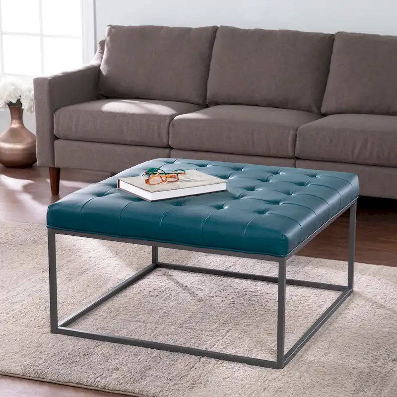 Pouf Tufted Healy in Similpelle