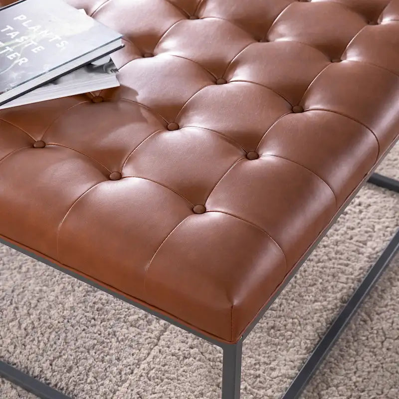 Pouf Tufted Healy in Similpelle