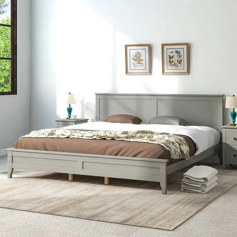 Letto a piattaforma king-size in legno con testiera e pediera, supporto con doghe in legno