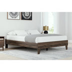 Letto a piattaforma Calverson Mocha con 2 comodini