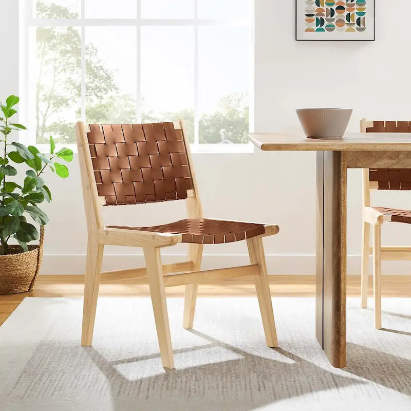 Sedia da pranzo laterale Saoirse in similpelle e legno